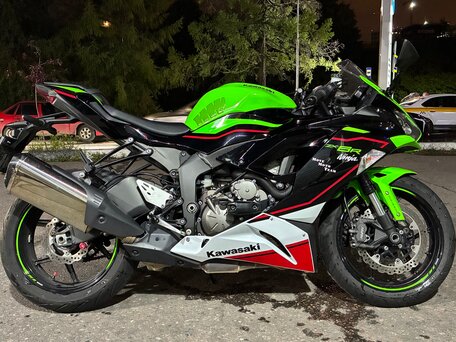 2021 Kawasaki ZX-6R Ninja, зелёный, 960000 рублей, вид 2