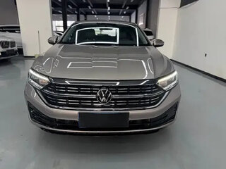 2023 Volkswagen Sagitar III Рестайлинг, золотистый, 1560000 рублей, вид 2