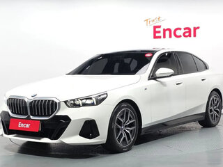 2023 BMW 5 серии 520i VIII (G60/G61/G68), белый, 5700000 рублей, вид 1