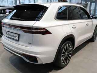2026 Geely Monjaro I Рестайлинг, белый, 4954990 рублей, вид 4