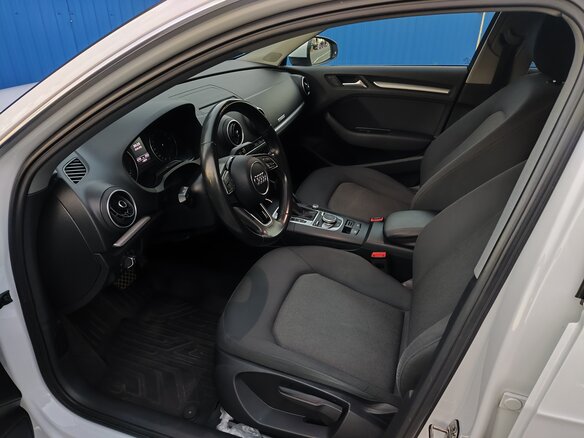 2016 Audi A3 III (8V) Рестайлинг, белый, 1845000 рублей - вид 10