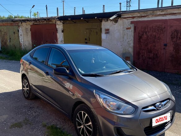 2011 Hyundai Solaris I, серый - вид 1