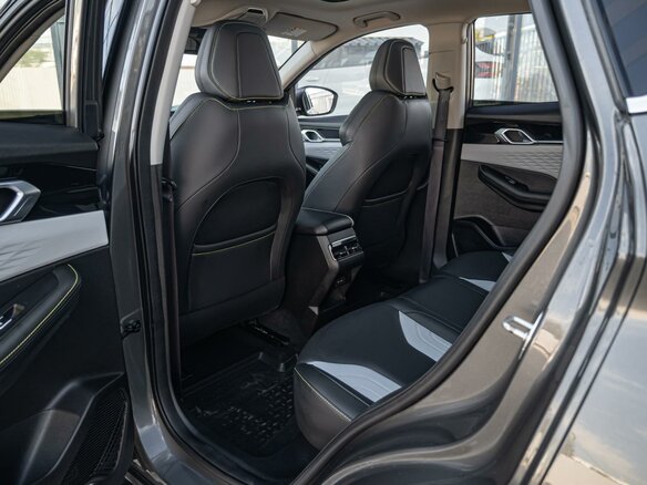 2023 Geely Coolray (Binyue Cool) I Рестайлинг, серый - вид 10