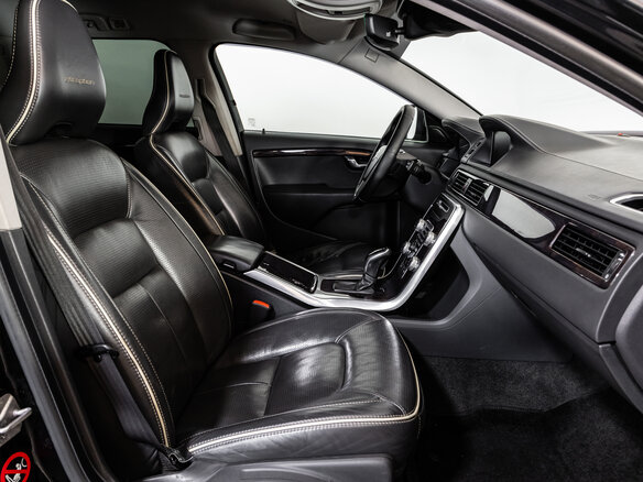 2014 Volvo XC70 II Рестайлинг, чёрный, 1899000 рублей - вид 17