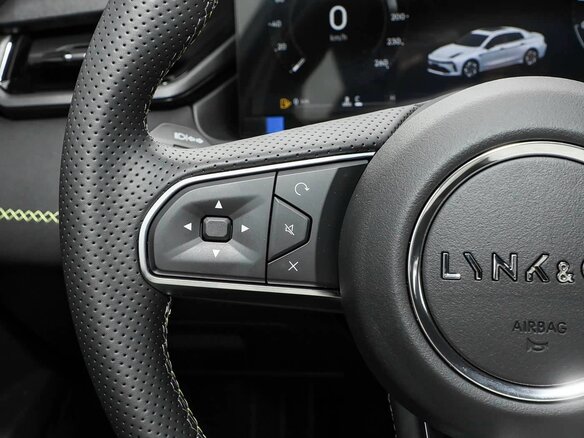 2026 Lynk & Co 03 I Рестайлинг 2, чёрный, 2390000 рублей - вид 7