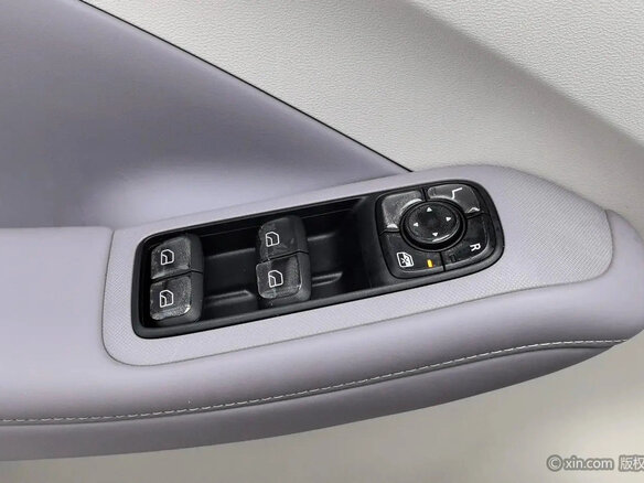 2026 MG 4 EV 42.8 kWh II, фиолетовый, 1530000 рублей - вид 16