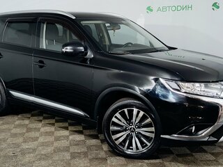 2019 Mitsubishi Outlander III Рестайлинг 3, чёрный, 1561000 рублей, вид 3