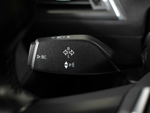 2018 BMW 1 серии 118i II (F20/F21) Рестайлинг 2, чёрный - вид 18