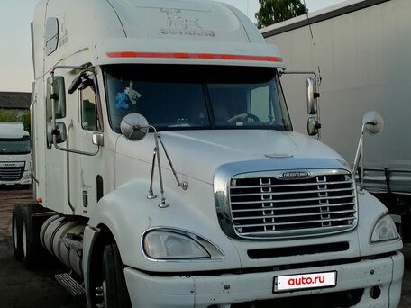 2003 Freightliner Columbia, белый, 2000000 рублей, вид 1