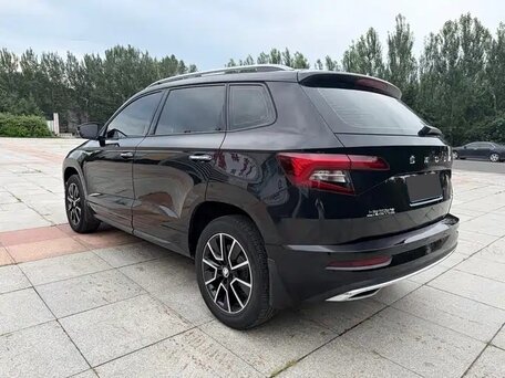 2022 Skoda Karoq DSG7 I, чёрный, 2164000 рублей, вид 4