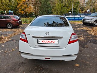 2011 Nissan Teana II (J32) Рестайлинг, белый, 1200000 рублей, вид 5