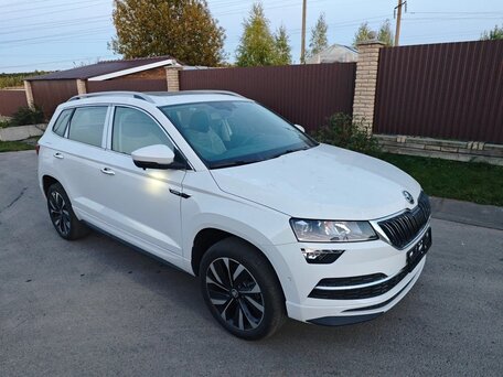 2023 Skoda Karoq DSG7 I, белый, 2050000 рублей, вид 2