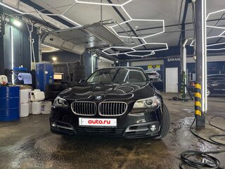 2013 BMW 5 серии 520i VI (F10/F11/F07) Рестайлинг, чёрный, 2100000 рублей, вид 3