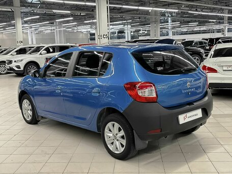 2018 Renault Sandero II Рестайлинг, синий, 999000 рублей, вид 4