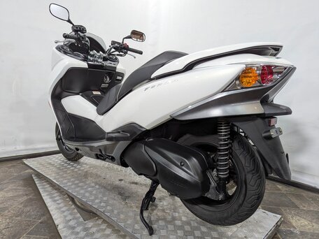 2012 Honda Forza, белый, 335000 рублей, вид 4