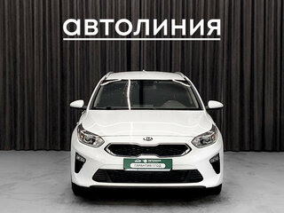 2021 Kia Ceed III Рестайлинг, белый, 1470000 рублей, вид 2