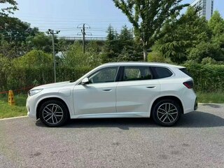 2025 BMW iX1 eDrive 25L, белый, 4999000 рублей, вид 5