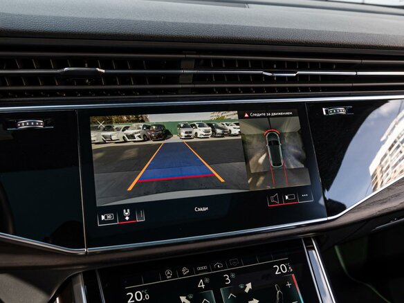 2021 Audi Q8 55 TFSI I (4M), белый, 9750000 рублей - вид 17