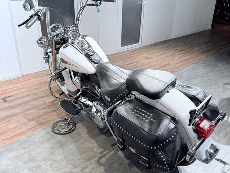 2007 Harley-Davidson Heritage, белый, 999000 рублей, вид 5