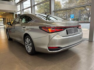 2025 Lexus ES 200 VII Рестайлинг 2, серый, 5750000 рублей, вид 2