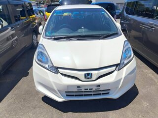 2013 Honda Fit II, белый, 698000 рублей, вид 3