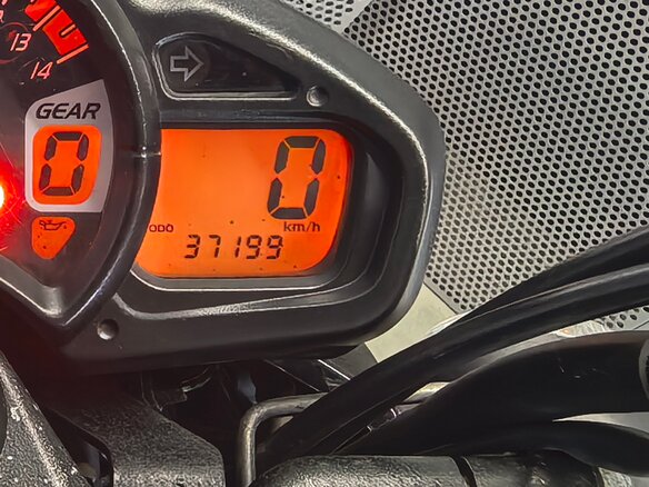 2013 Suzuki SFV 400 Gladius, чёрный, 345000 рублей - вид 8