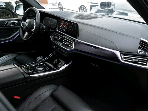 2019 BMW X5 40i IV (G05/G18), чёрный, 7090000 рублей - вид 32