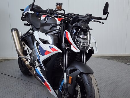 2023 BMW M 1000 R, белый, 1979000 рублей, вид 3