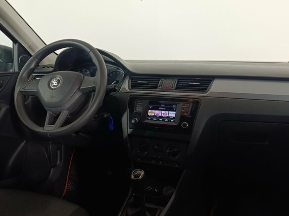 2016 Skoda Rapid I, красный, 970000 рублей - вид 8