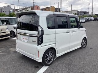 2021 Honda N-BOX II Рестайлинг, белый, 730005 рублей, вид 5