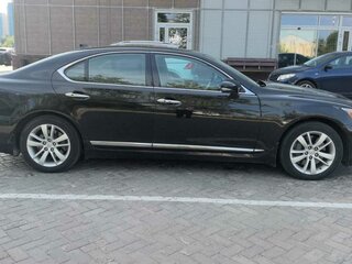2016 Lexus LS 460 IV Рестайлинг 2, чёрный, 2700000 рублей, вид 2