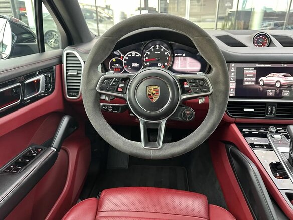 2021 Porsche Cayenne Coupé III, чёрный, 9270000 рублей - вид 12
