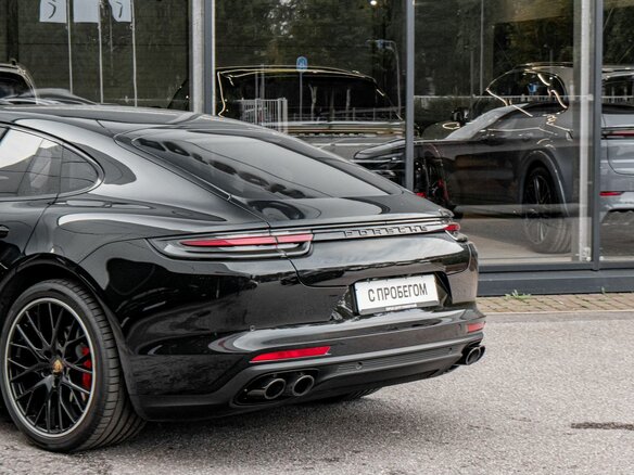 2018 Porsche Panamera 4 II, чёрный, 7700000 рублей - вид 8