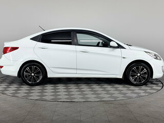 2011 Hyundai Solaris I, белый, 680000 рублей, вид 4