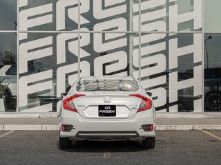 2020 Honda Civic X Рестайлинг, белый, 1929000 рублей, вид 4