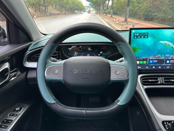 2025 Geely Geome Xingyuan 40.16 kWh, серебристый, 1550000 рублей - вид 8