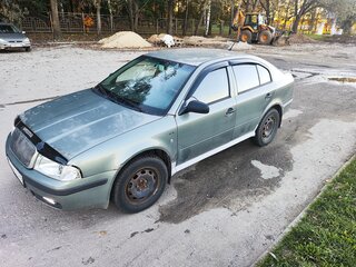 2002 Skoda Octavia I (A4) Рестайлинг, зелёный, 215000 рублей, вид 1