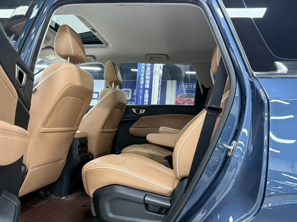 2023 Wuling Jiachen, синий, 970000 рублей - вид 9
