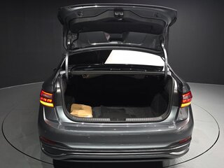 2024 Volkswagen Jetta VII Рестайлинг, серый, 2480000 рублей, вид 5