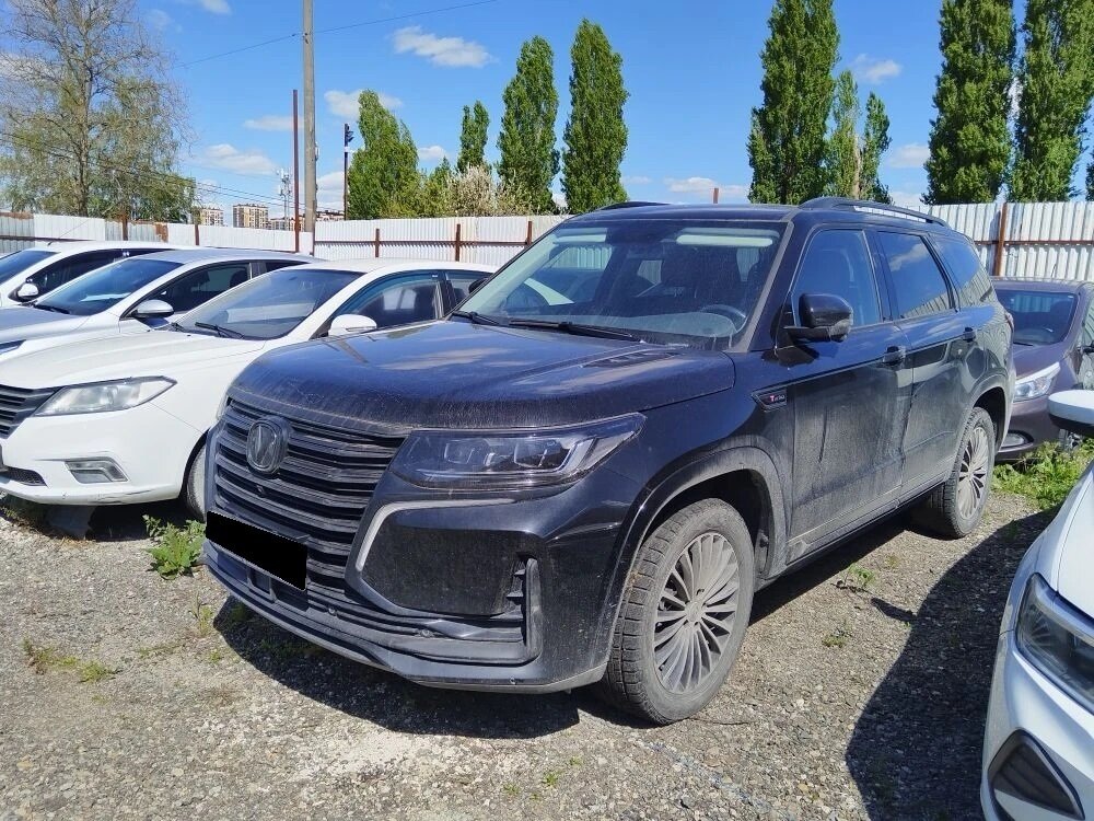 Открыть фотографии: Changan CS95 I Рестайлинг