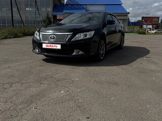 2013 Toyota Camry VII (XV50), чёрный, 2000000 рублей, вид 3