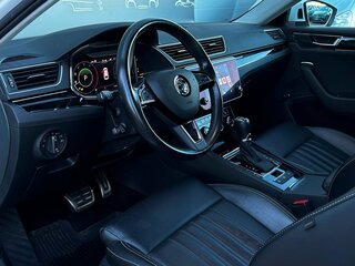 2020 Skoda Superb III Рестайлинг, белый, 3698500 рублей, вид 5