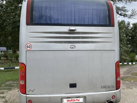 2010 Higer KLQ 6119, серебристый, 3100000 рублей - вид 9