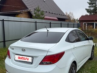 2016 Hyundai Solaris I Рестайлинг, белый, 1200000 рублей, вид 4
