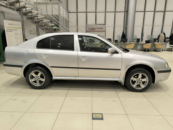 2006 Skoda Octavia I (A4) Рестайлинг, серебристый, 320000 рублей - вид 3
