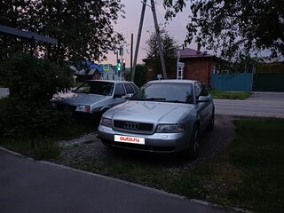 1999 Audi A4 I (B5) Рестайлинг, серебристый, 350000 рублей, вид 3