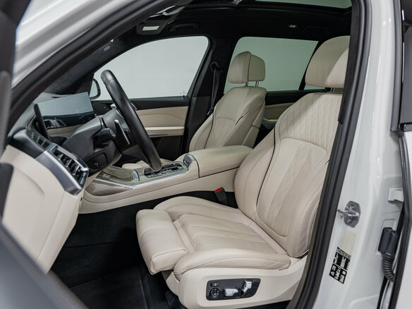 2023 BMW X7 40d I (G07) Рестайлинг, белый, 11590000 рублей - вид 22