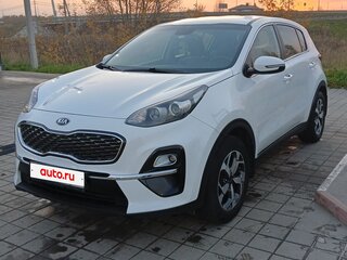 2019 Kia Sportage IV Рестайлинг, белый, 1880000 рублей, вид 1