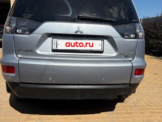 2011 Mitsubishi Outlander II Рестайлинг, серебристый, 1200000 рублей, вид 2