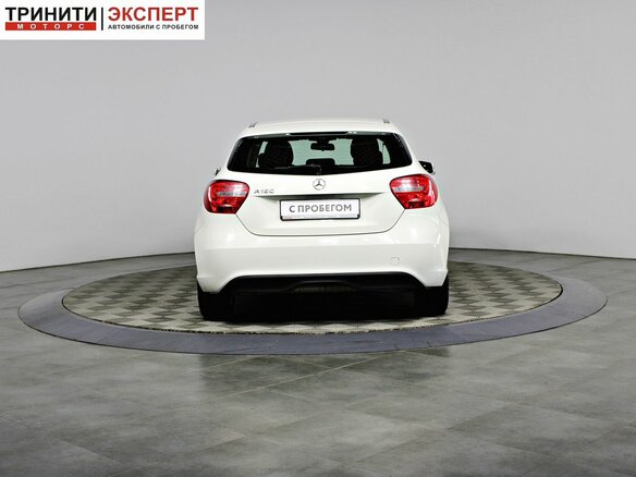 2014 Mercedes-Benz A-Класс 180 III (W176), белый - вид 5